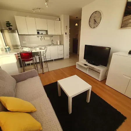 Apartment Beata East Side Split